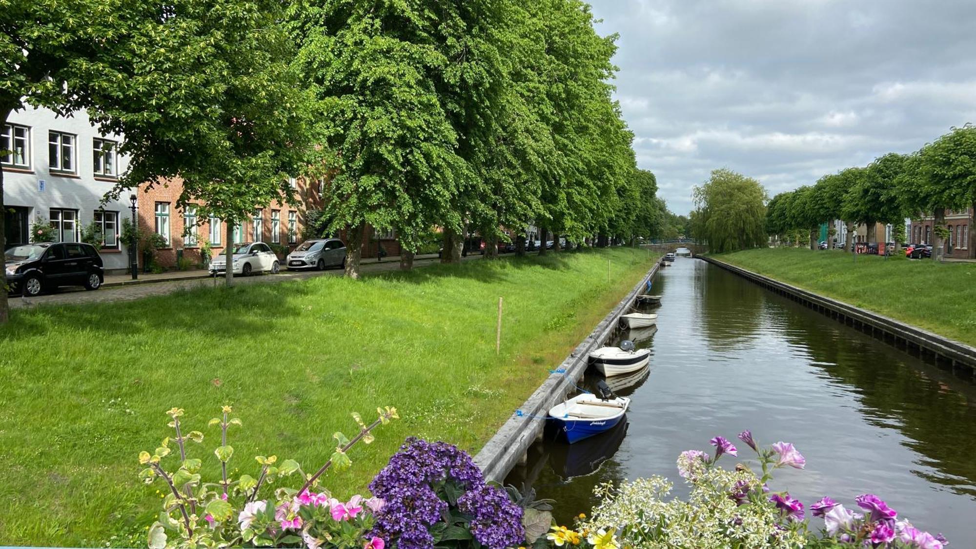 Loftwohnung 2 Simmerdeis An Der Gracht Friedrichstadt Exteriér fotografie